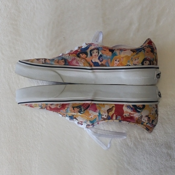 Vans × Disney Rare Authentic Multi Disney Princess Print Shoes Unisex - Picture 8 of 14